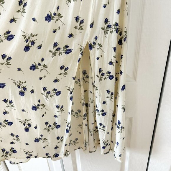 NWOT Reformation Marbella Blue Floral Smocked Puff Sleeve Midi Dress Medium - Picture 8 of 12